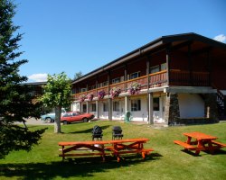 rocky-mountain-ski-lodge