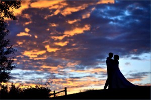 A Canadian Rockies sunset: the perfect wedding photo backdrop. © Bonner Photography